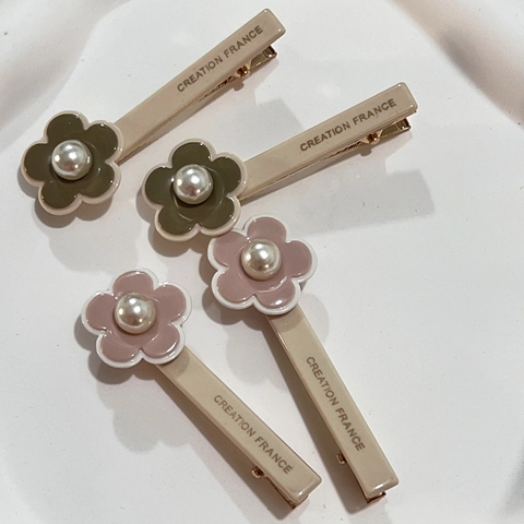 Fermaglio per Capelli a Forma di Fiore in Acetato di Cellulosa Stile Francese Con Perla Artificiale Elegante per Donna