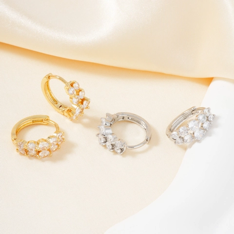 Pendientes Colgantes de Lujo de Cobre Galvanizado para Mujer Motivo de Estrella Brújula Rayo de Sol Joyería Geométrica Elegante Diaria