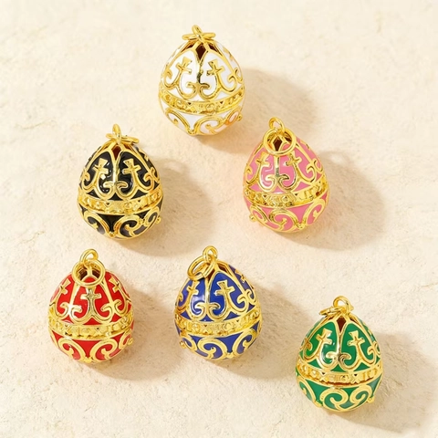 Vintage Copper Enamel Faberge Style Egg Pendant Necklace For Women Retro Palace Floral Pattern Electroplated Jewelry Accessory
