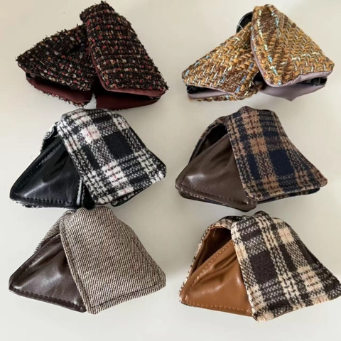 Pinza per Capelli Triangolare da Donna Coreana in Pelle PU con Patchwork Plaid Clip Geometrica in Tweed per Acconciature