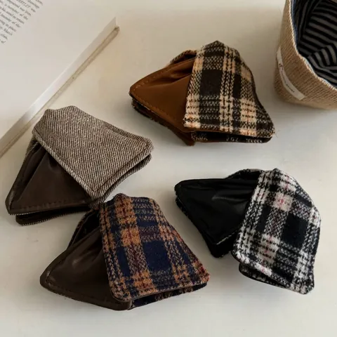 Pinza per Capelli Triangolare da Donna Coreana in Pelle PU con Patchwork Plaid Clip Geometrica in Tweed per Acconciature