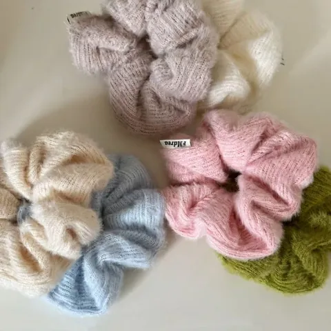 Women Plush Knit Scrunchie Large Intestine Hair Ring Autumn Winter Solid Color Elastic Hair Tie Ponytail Holder Hair Accessories