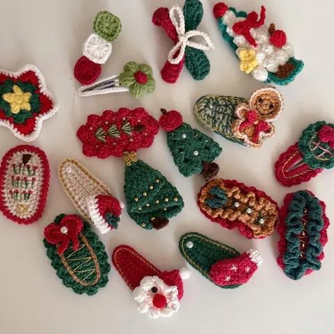 Handmade Crochet Christmas Hair Clips Knitted Santa Claus Christmas Tree Gingerbread Man Artificial Pearl Hairpin