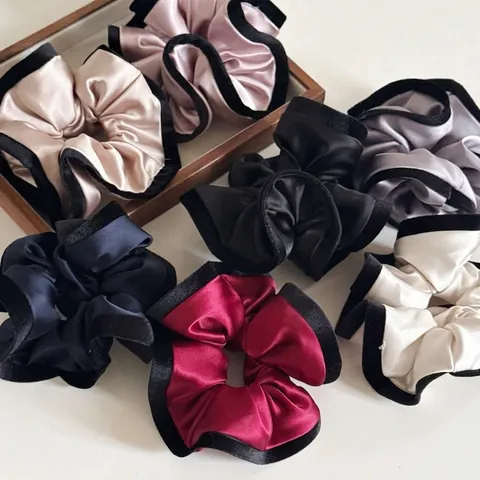 Franse Stijl Satijnen Scrunchies Voor Dames Elegante Kleurblok Haarelastiekjes Vintage Grote Satijnen Scrunchie Met Fluwelen Rand Luxe Haaraccessoires