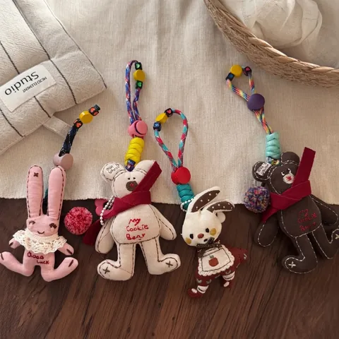 Handgefertigter Stoff Tier Tasche Anhänger Süßer Bär Hase Plüsch Schlüsselanhänger Bestickt Glücksanhänger Für Damen Mädchen Taschen Zubehör Dekor