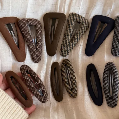 Vintage Fair Isle Plaid Snap Hair Clips For Women Fabric Covered Geometric BB Hair Pins For Bangs Fall Winter Hair Accessories