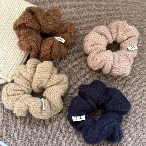 Sweet French Style Knitted Fabric Scrunchie Solid Color Pink Stripe Hair Tie For Women Handmade Soft Hair Accessory
