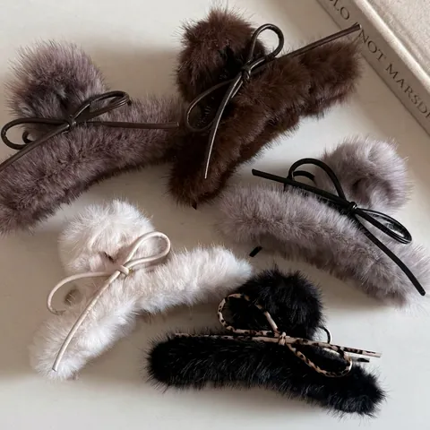 Pinza para el Cabello con Lazo de Peluche Grande de Invierno para Mujer Clip de Tiburón de Piel Sintética Elegante