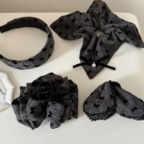 Accessori per Capelli Eleganti in Tessuto Plaid Grigio Nero Con Fiocco Molletta Elastico Cerchietto Perle Artificiali per Donna
