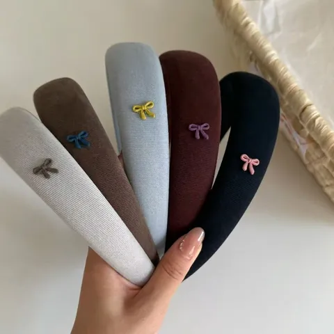 Korean Minimalist Padded Sponge Headband For Women Solid Color Fabric Hair Band With Bow Decoration Commute Hair Accessories