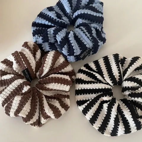 Damen Gestrickte Gestreifte Haargummi Große Elastische Haarbänder Retro Buchstaben Etikett Haaraccessoire Mode Kopfbedeckung