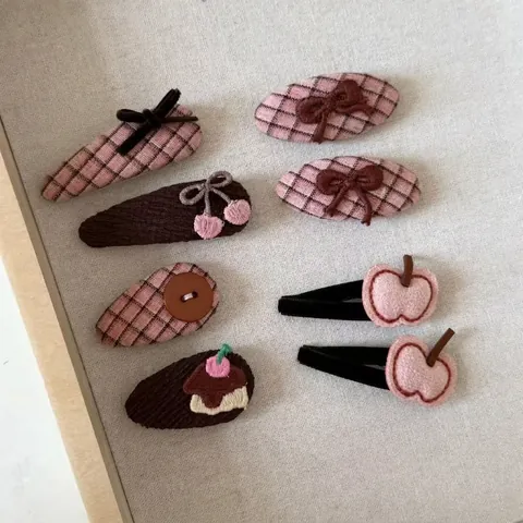 Pinces à Cheveux BB en Métal Recouvertes de Tissu Faites Main Motif Plaid Rayé Nœud Floral Cerise Pomme Femme Bijoux