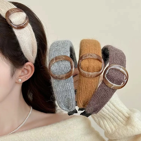 Women Retro Knit Wide Headband With Round Resin Buckle Solid Color Autumn Winter Knitted Hair Hoop Daily Fashion Headwear