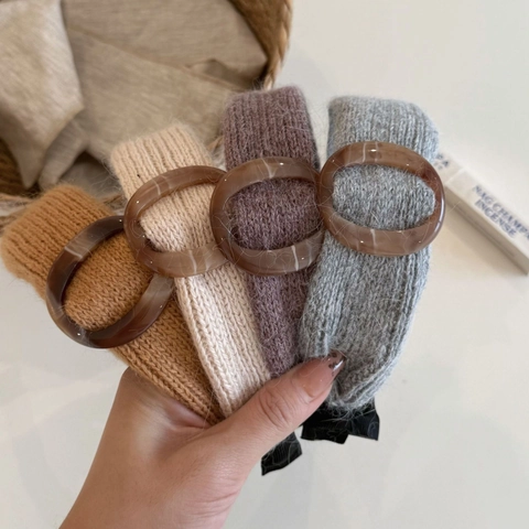 Women Retro Knit Wide Headband With Round Resin Buckle Solid Color Autumn Winter Knitted Hair Hoop Daily Fashion Headwear