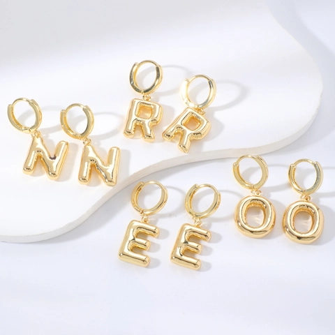 Mode Gold Blasen Alphabet Creolen Für Damen 3D Buchstabe Initial Anhänger Huggie Ohrringe Personalisierter Trendschmuck Geschenk