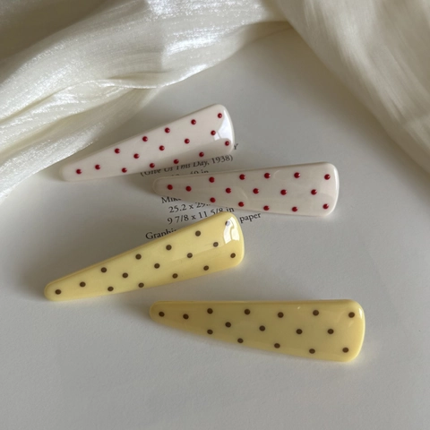 Vintage Stippenpatroon Acryl Haarklem Voor Vrouwen Schattig Geel Wit Rood Eendenbek Clip Geometrisch Franse Stijl Haaraccessoires