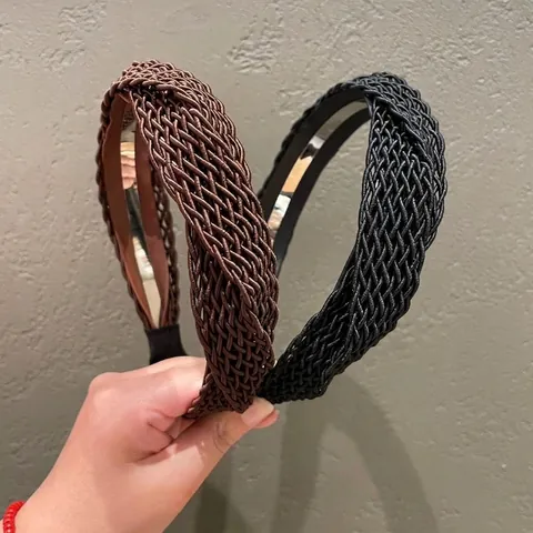 Serre-Tête Torsadé Tressé Coréen en Polyester Maille Bandeau à Cheveux Rétro Coiffe en Plastique Fait à la Main Accessoire de Cheveux Mode Femme