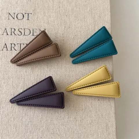Retro Matte Bunte Dreieck Geometrische Haarspange Süße Seite Haarnadel Minimalistische Metall Haarschmuck Für Damen Tägliches Styling