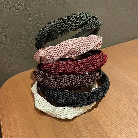 Serre-Tête Torsadé Tressé Coréen en Polyester Maille Bandeau à Cheveux Rétro Coiffe en Plastique Fait à la Main Accessoire de Cheveux Mode Femme