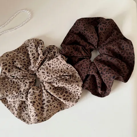 Scrunchie in Raso con Stampa Leopardata Vintage Maillard per Donna Anello per Capelli Elastico Oversize Gioielli per Capelli Stile Francese