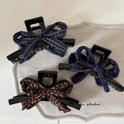 Large Bow Hair Claw Clip For Women Thick Hair Vintage Leopard Print Plaid Acrylic Fabric Shark Clip Korean Hair Accessories