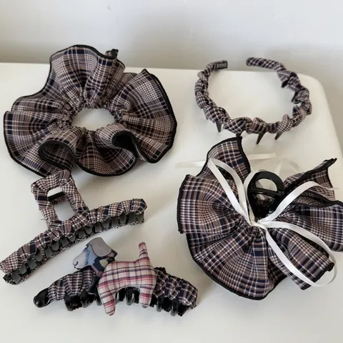 Clip per Capelli in Tessuto Plaid Retro Stile Coreano Elegante Design a Quadri Clip a Squalo Accessori per Capelli Donna
