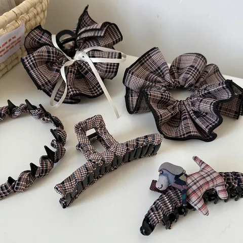Clip per Capelli in Tessuto Plaid Retro Stile Coreano Elegante Design a Quadri Clip a Squalo Accessori per Capelli Donna