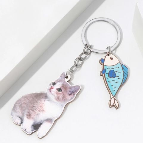 Lindo Llavero de Madera Con Efecto 3D Gato Comiendo Pescado Dibujos Animados Impresión a Color Colgante de Animal Para Bolsos Llaves