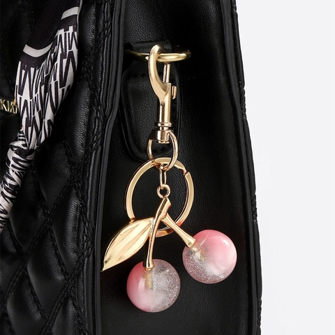 Süßer Harz Kirsche Schlüsselanhänger Für Damen Mädchen Legierung Frucht Tasche Charm Glitzer Rot Rosa Kirsche Anhänger Valentinstag Geschenk