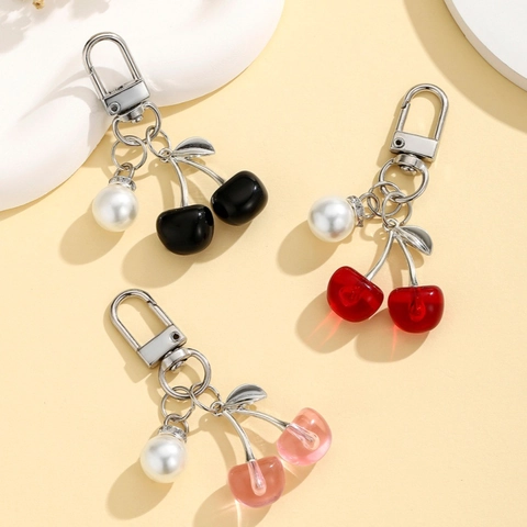 Llavero de Cereza Lindo Con Perla Artificial Aleación Metal para Mujer Colgante de Bolso Dulce Resina Fruta