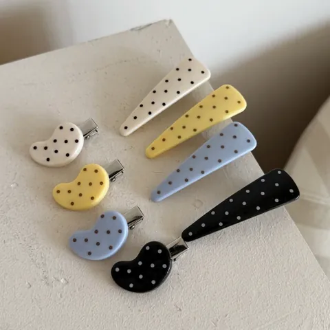 Retro Polka Dot Acrylic Hair Clips For Women Cute Bean Shape Triangle Side Clips Handmade Elegant Hair Accessories