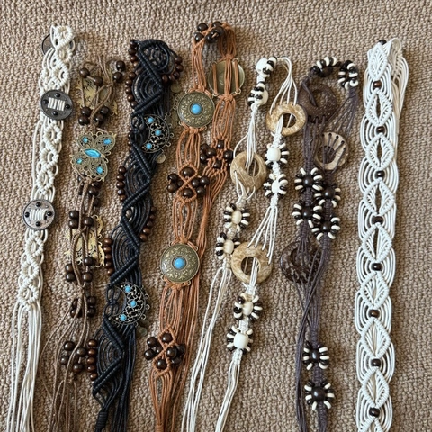 Catenina da Vita Intrecciata a Mano in Stile Bohemien Per Donna Cintura Etnica Vintage con Frange e Decorazioni in Legno Metallo