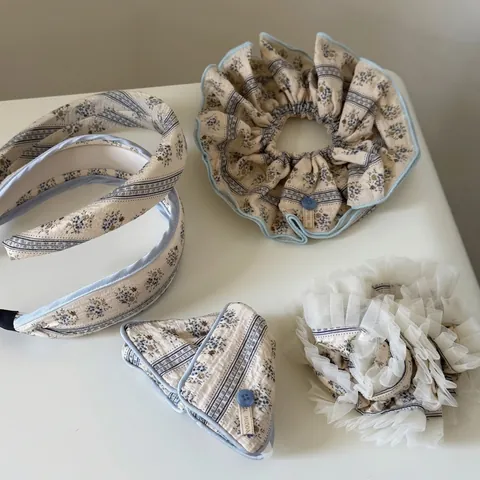 Boho Blumen Stoff Haarschmuck Set Für Damen Blau Druck Haargummis Spitzenbesatz Stirnbänder Elegante Haarbänder Party Schmuck