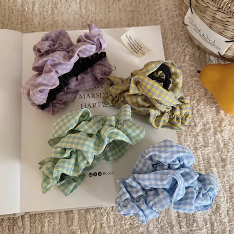 Koreanischer Stil Große Karo Stoff Haarklammer Elegant Gingham Volantkante Haifisch-Clip Für Damen Haarstyling Zubehör