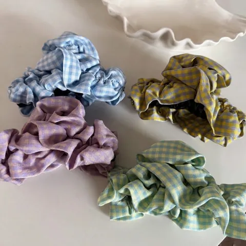 Koreanischer Stil Große Karo Stoff Haarklammer Elegant Gingham Volantkante Haifisch-Clip Für Damen Haarstyling Zubehör