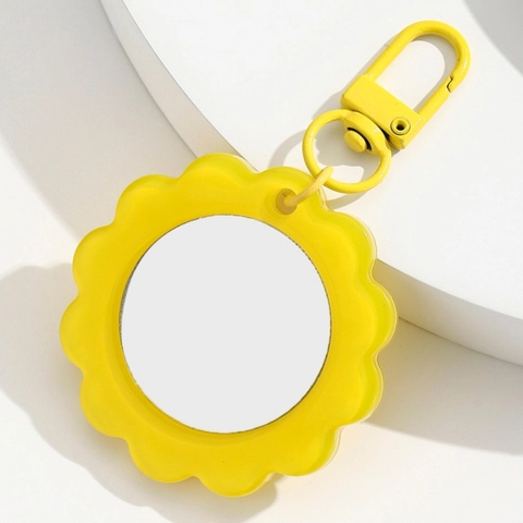 Mignon Porte-clés Miroir de Maquillage en Acrylique Forme de Tournesol Miroir Compact Portable Pendentif de Sac pour Femme