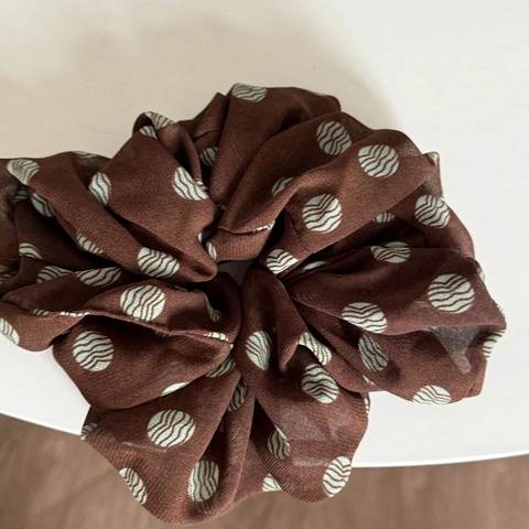 Women Fashion Polka Dot Ribbon Scrunchie Chiffon Style Elastic Hair Tie Ponytail Holder Soft Fabric Hair Band Accessory