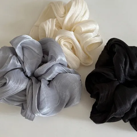 Handmade Satin Pleated Scrunchie Glossy Large Intestine Hair Ring Elegant Solid Color Elastic Hair Rope For Women Hair Accessories