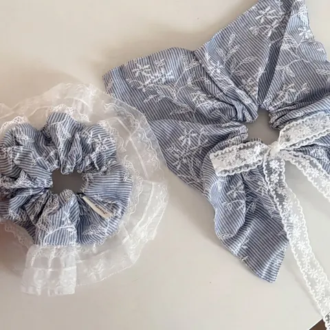 Chouchou en Dentelle avec Broderie Florale Bleue Nœud en Coton à Rayures Accessoires de Coiffure à la Mode pour Femmes