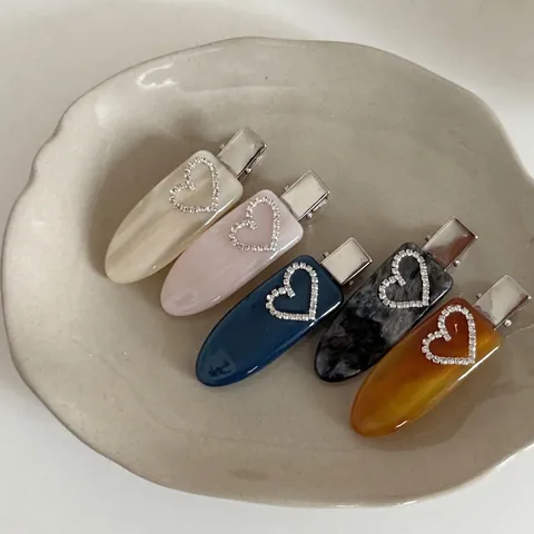 Pince à Cheveux Bec de Canard en Acétate Avec Cœur en Strass Élégante Barrette Sans Trace pour Femme Accessoire de Coiffure