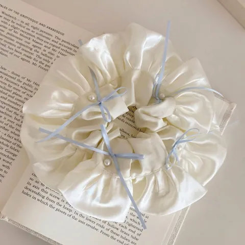 Elegante Elastico Per Capelli Grande In Raso Con Fiocchi In Nastro Azzurro E Künstliche Perle Sintetiche Bianche Accessori Per Capelli Donna