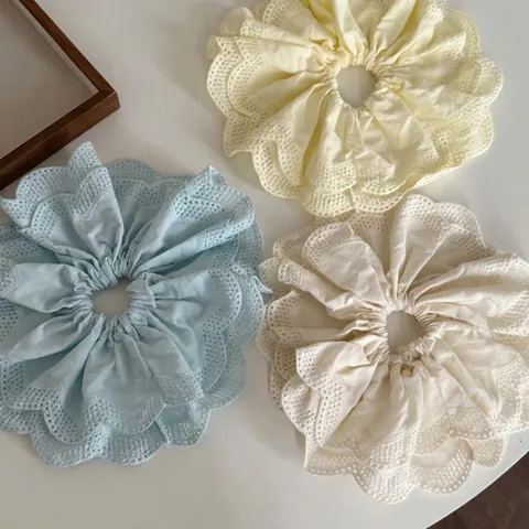 Coletero de Encaje Extra Grande Estilo Coreano para Mujer Elegante Gomas para el Pelo con Flores Caladas Doble Capa Accesorios Hechos a Mano