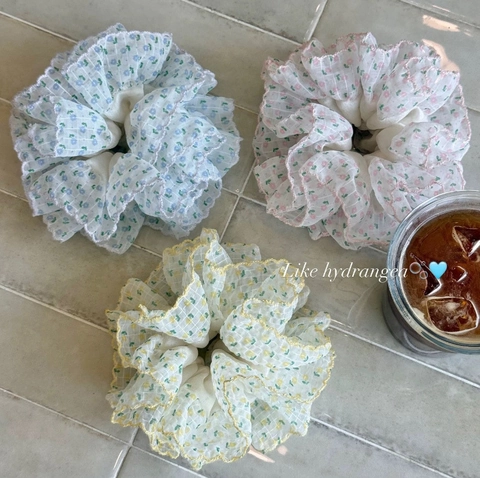 French Style Floral Mesh Scrunchies Hydrangea Inspired Handmade Large Hair Ties For Women Gentle Sweet Hair Accessories