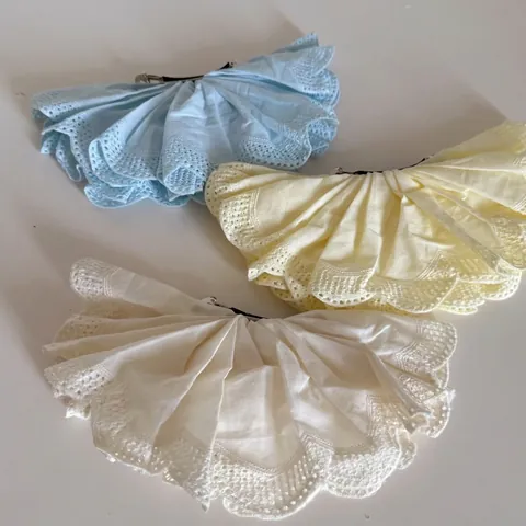 Molletta per Capelli in Pizzo a Doppio Strato Vintage Francese Fiocco Traforato Arricciato Accessorio per Coda Donna