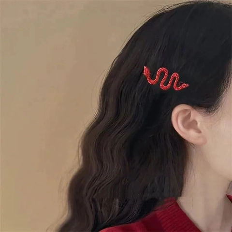Mode Legering Strass Slang Vormige Haarclip Vintage Glimmend Kristal Zijclip Voor Vrouwen Dagelijks Feest Haaraccessoire