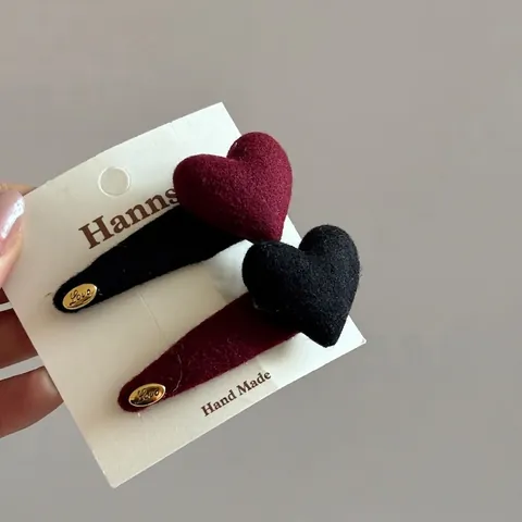 Elegante Pinza para el Pelo BB con Corazón Contraste de Color Horquilla de Tela Retro con Etiqueta de Metal Dorado Love Mujer