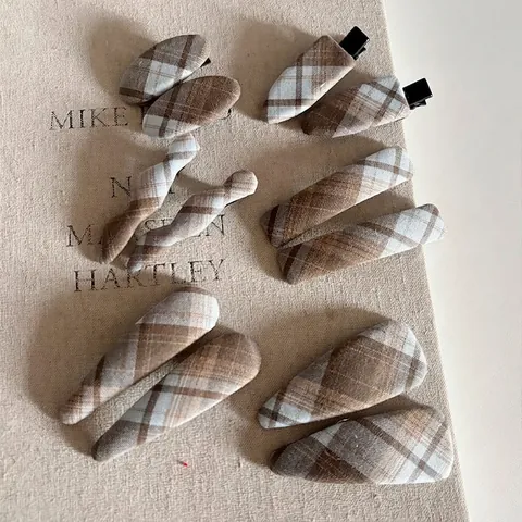 Fermagli per Capelli a Becco d'Anatra Avvolti in Tessuto a Quadri Vintage Stile Britannico Blu Caffè Plaid per Donna