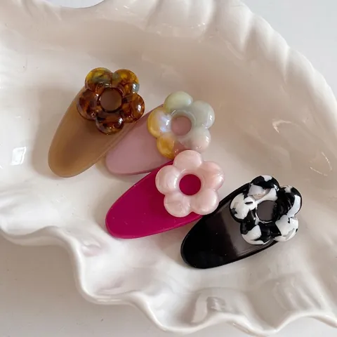 Süße Blume Acetat Haarklammer Elegante Entenschnabel Clip Mode Pendeln Seite Clip Für Frauen Täglich Styling Haarschmuck