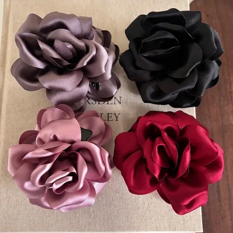 Pinza per Capelli Francese Vintage in Satin a Forma di Rosa Elegante Grande Clip a Squalo in Tessuto Satinato Accessori per Donna