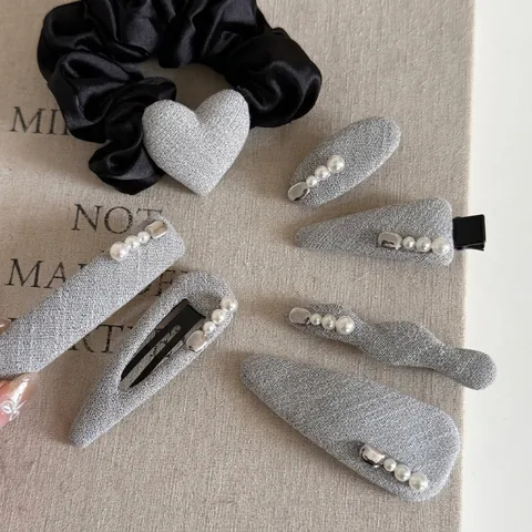 Grey Fabric Wrapped Hair Clip With Artificial Pearl Elegant BB Clip Duckbill Clip For Women Daily Fashion Hair Accessories